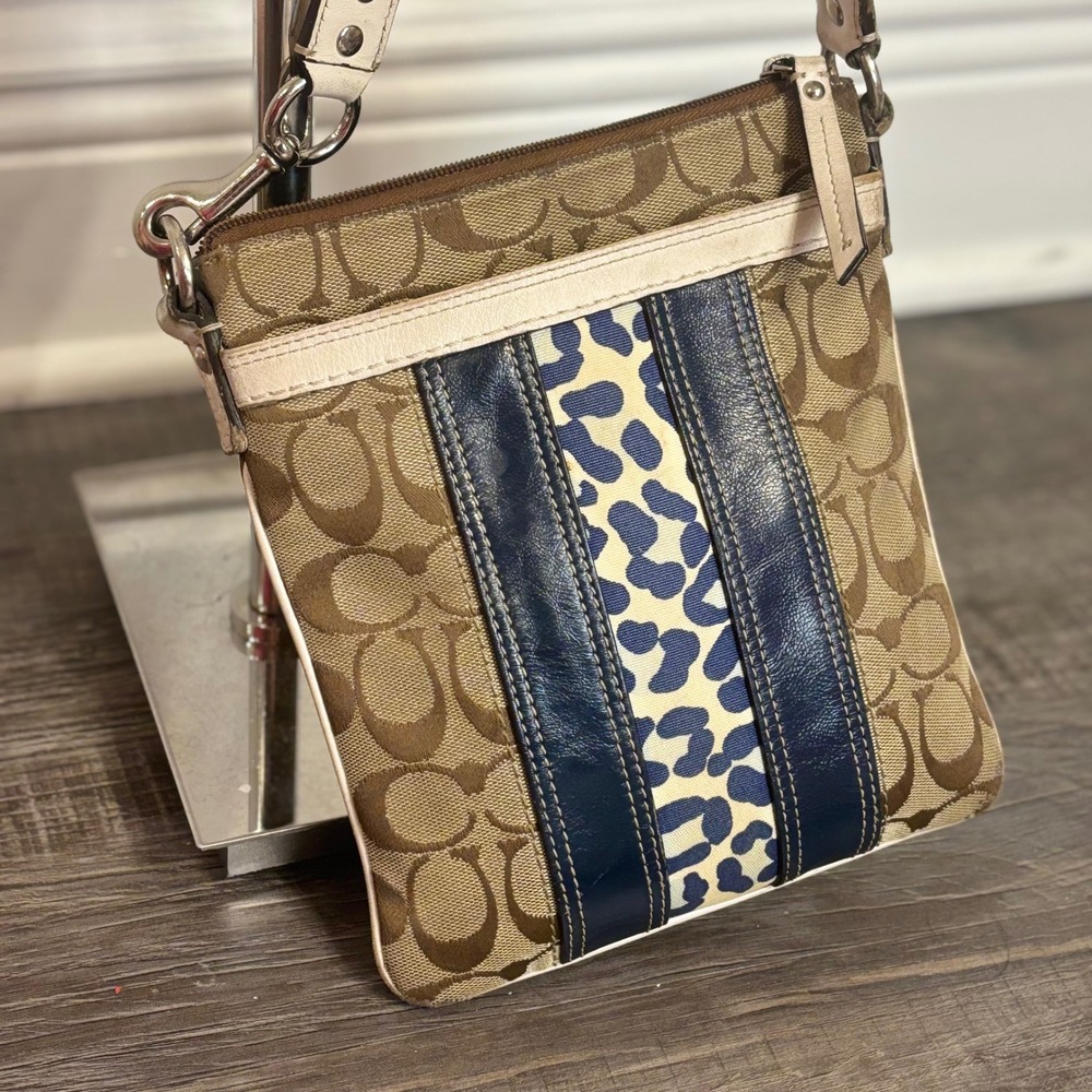 Coach ocelot leopard y2k swingpack crossbody bag cool girl jacquard monogram - Picture 2 of 8
